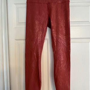 Lululemon Wunder Under leggings- limited edition print  full length size 6